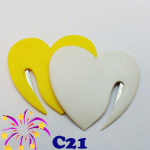 Heart shaped envelop slitter